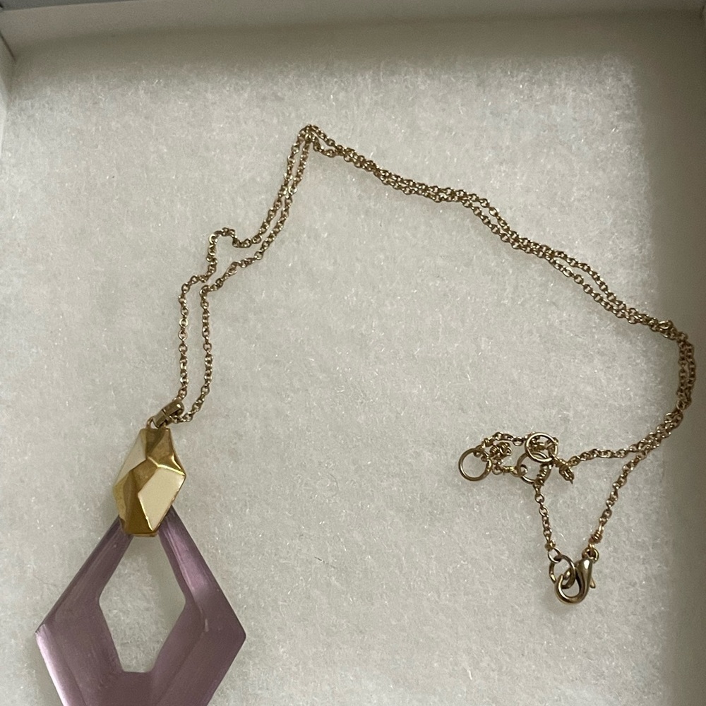Alexis Bittar beautiful light purple lucite Necklace adjustable 16” to 19” - Picture 2 of 5